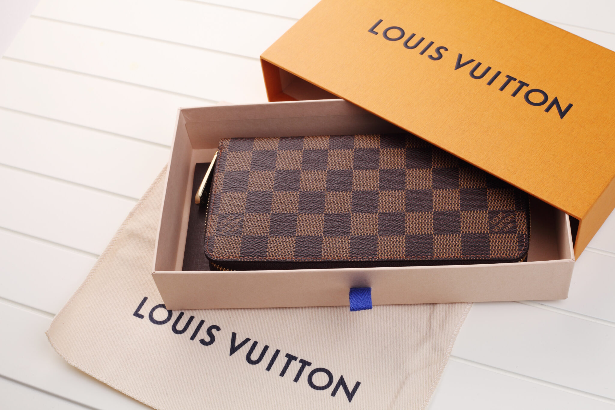 Lv Wallet Price Malaysia News